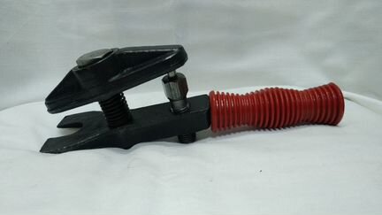 Съемник рулевых, шаровых тяг Т-38 с пласт. ручкой