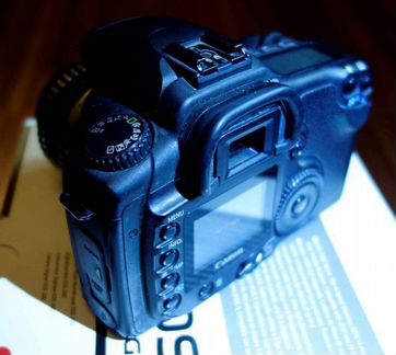 Фотоаппарат Canon EOS 20D body