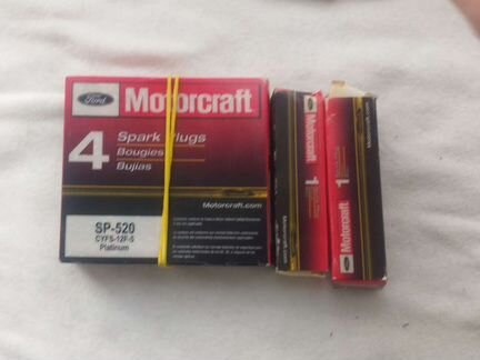 Свеча зажигания