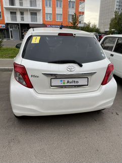 Toyota Vitz 1.0 CVT, 2012, 100 000 км