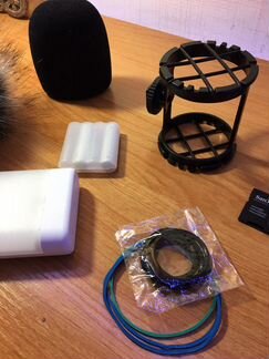 Микрофон-рекордер Zoom H1n + петличка FiFine больш