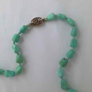 Бусы из бирюзы