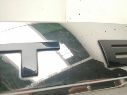 Накладка крышки багажника задняя Renault Duster 1