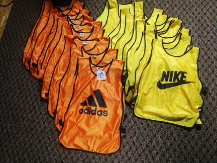 Жилет манишка для игры в футбол Nike и Adidas