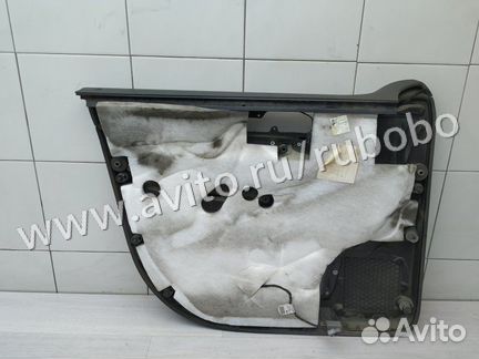 Обшивка передняя правая 7L6867012eknuq VW Touareg