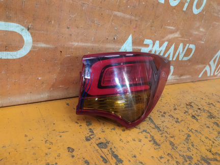 Фонарь внешний правый Hyundai Santa Fe 3 DM