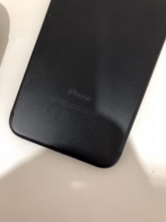 Телефон iPhone 7