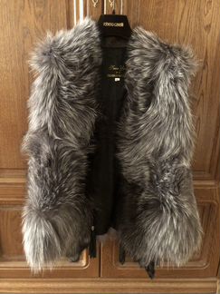Жилет/жилетка из лисы чернобурки новый