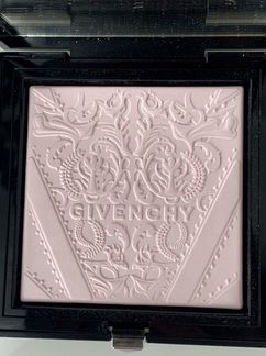 Пудра Givenchy новая