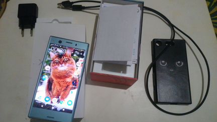 Телефон Sony Xperia xz1 compact