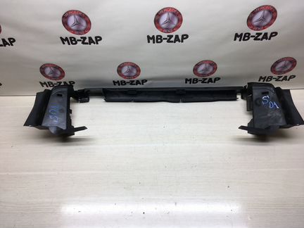 Дефлектор радиатора снизу Mercedes W211 Япония