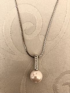 Кулон на цепочке