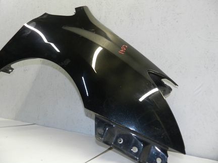 Крыло переднее правое Тойота Аурис 1