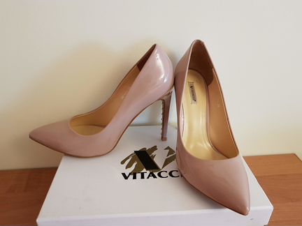 Туфли на каблуке