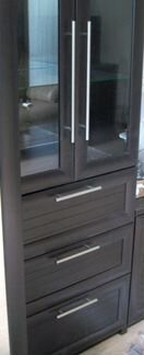 Cтеклянные полки, ручки-рейлинг, петли