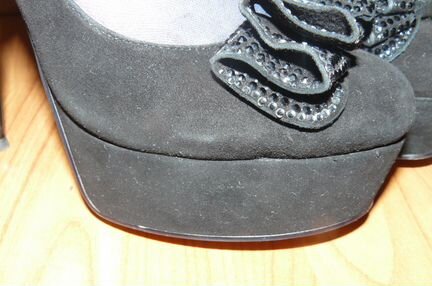 Туфли на шпильке в идеальном состоянии