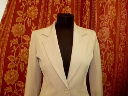 Пиджак-жакет бежевый в полоску