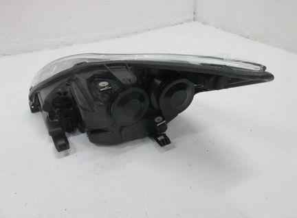 Фара правая Ford Focus 2