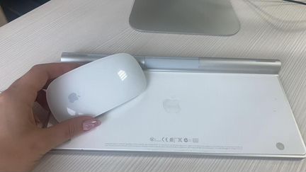 Apple iMac 21.5+ мышка Apple+ клавиатура Apple