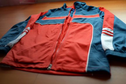 Стильный спортивный костюм. 12-14 лет. Полиэстер