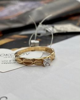 Золотое кольцо с фианитом Swarovski