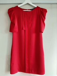 Красное платье