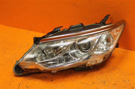 Фара левая Toyota Camry 7 XV50 2014-2017
