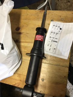 Для Кадиллак Эскалейд амортизатор Кояба