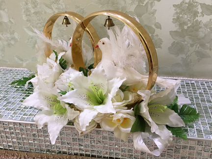 Кольца с голубями свадебные