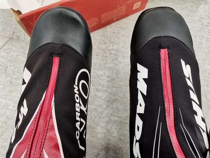 Ботинки для беговых лыж 46 р новые