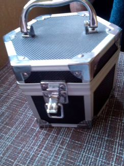 Шкатулка с зеркалом и замочком