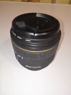 Объектив sigma 30mm 1.4 DC под pentax