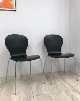 Стул чёрный