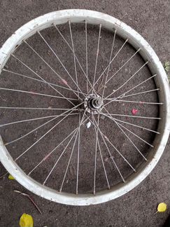 Колесо обод на Каму, аист