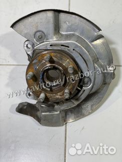 Кулак со ступицей LR Discovery Sport 2014+