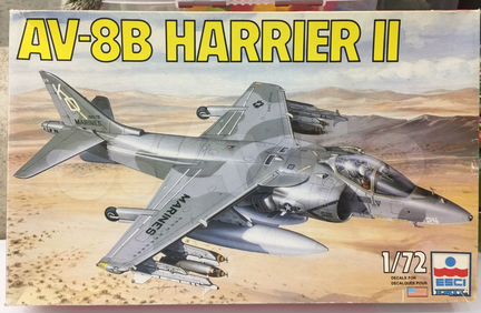 Модель самолета Harrier 1/72