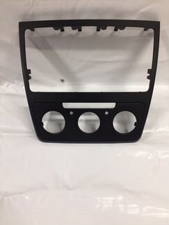 Накладка рамки кондиционера Шкода Йети