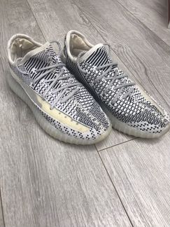 Кроссовки Yeezy boost