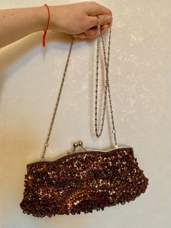 Клатч с пайетками и бисером
