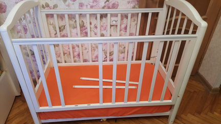 Кроватка детская