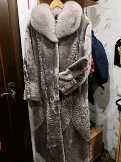 Новая мутоновая шуба воротник песец