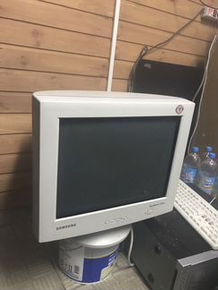 Монитор Samsung suncmaster