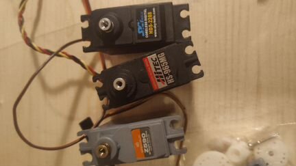 Сервомашинка/сервопривод