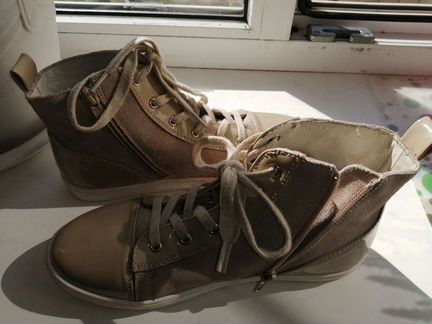 Кеды- ботинки для девочки фирма гуливер размер 34