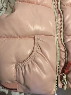 Стеганый жилет Zara с капюшоном
