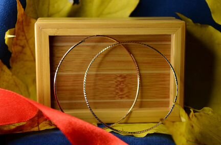 Золотые серьги