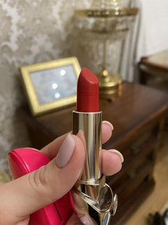 Guerlain помада красная + футляр