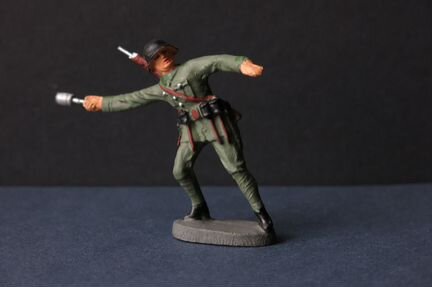 Солдатик Elatolin гранатометчик