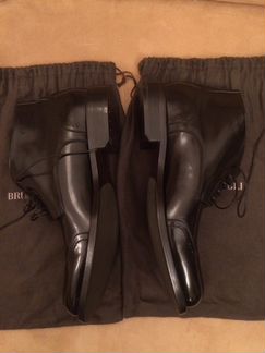 Зимние ботинки новые Италия Bruno Magli р 41 мех