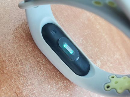 Фитнес-браслет Xiaomi MiBand2